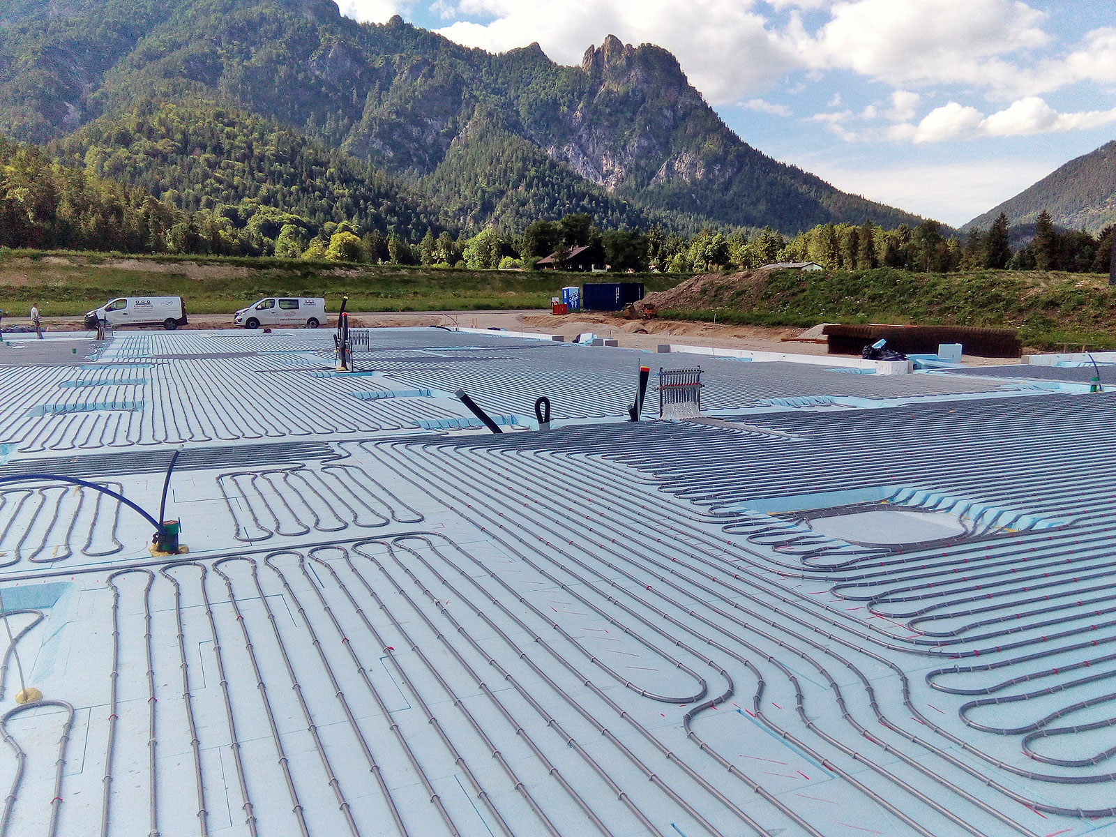 170091_B.jpg (707 KB)