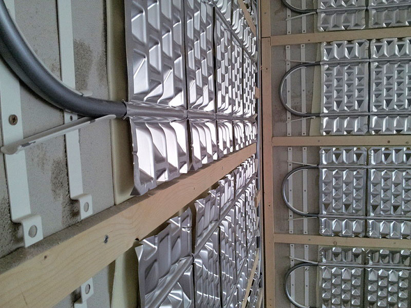 1850_img1_b.jpg (134 KB)